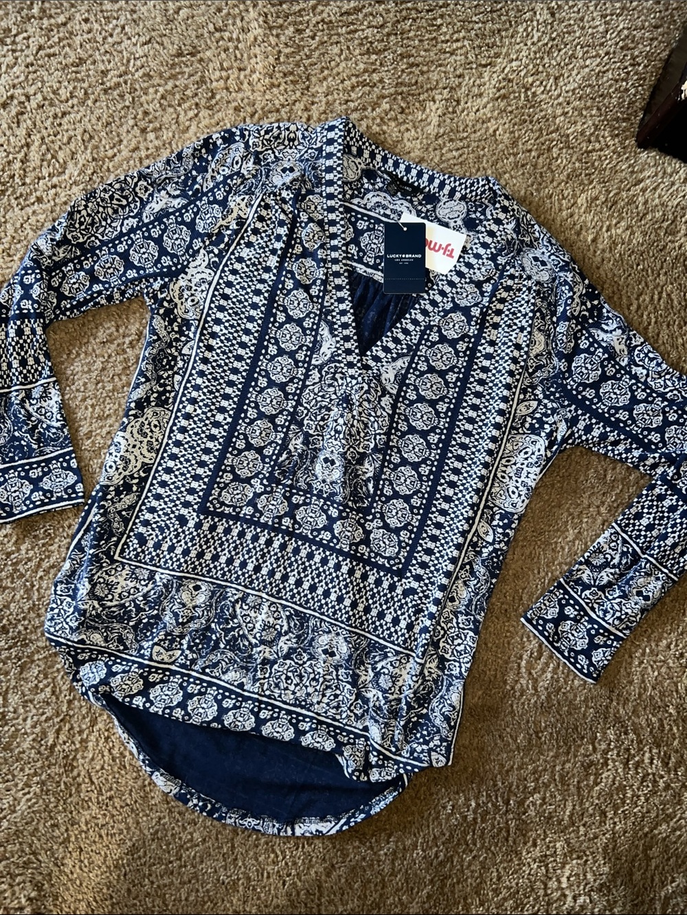 Lucky Brand Navy and White Printed V-Neck Long Sleeve Top